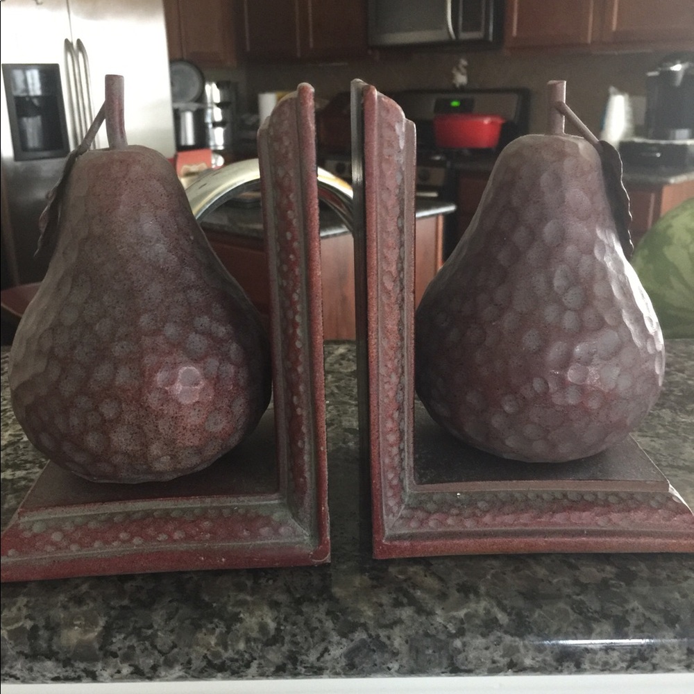 Pear Book Ends